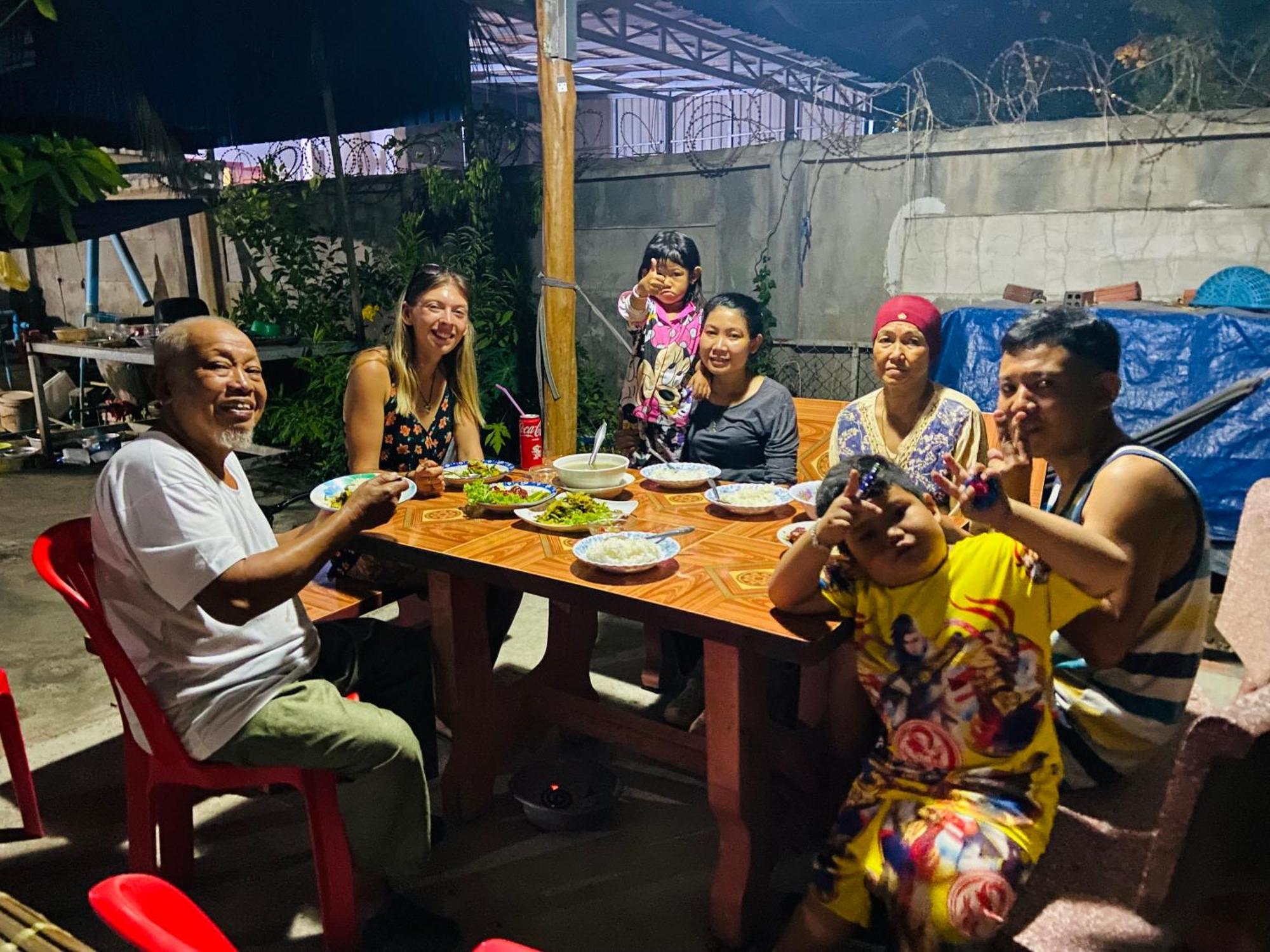 Lazy Mango Home Stay Phum Pouth ma Srei Zewnętrze zdjęcie